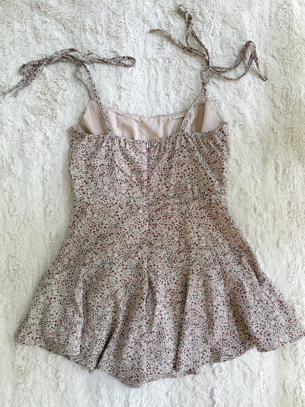 Mable Floral Tie Strap Romper Dress M Princess Polly Style - Picture 9 of 9